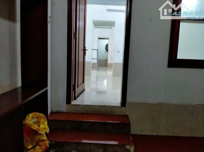 MẶT NGÕ Ô TÔ TRÁNH THÔNG, BÁN ĐẤT TẶNG NHÀ C4 NGÔ GIA TỰ -K DOANH BẤT CHẤP,70M, NHỈNH 10TY - 1