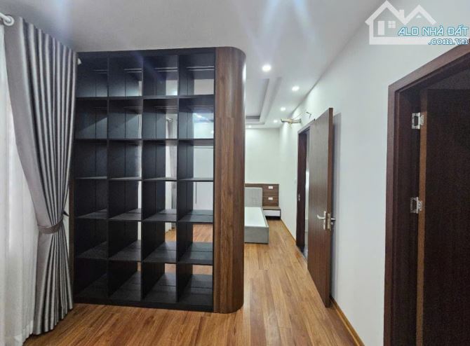 Bán nhà Đàm Quang Trung, Long Biên 42m2, 5 tầng, mt 7.4m, 10m ra ô tô , 6.95 tỷ - 1