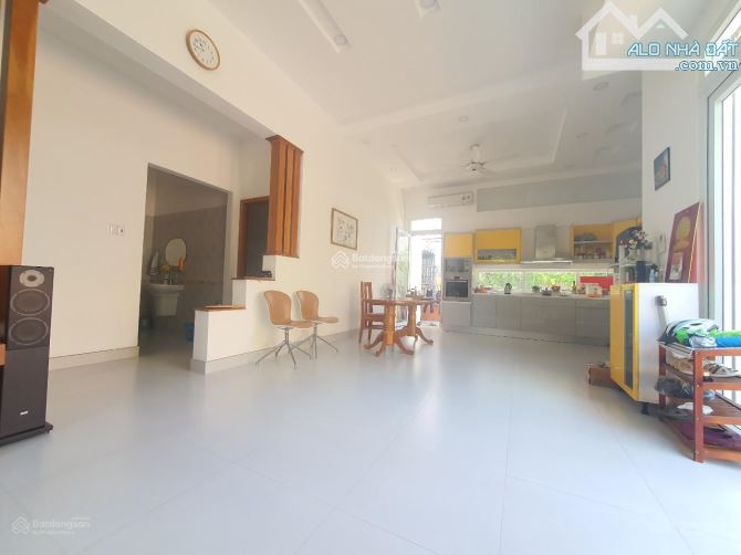 CẦN BÁN GẤP BIỆT THỰ 608M2 TRUNG TÂM PHƯỜNG 3 VŨNG TÀU GIÁ CHỈ 62,5 TRIỆU/M2 ĐƯỜNG RỘNG - 1