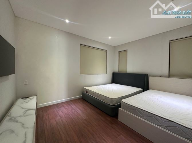 Bán biệt thự lô góc, Phước Kiển, NB. 192m2 - Ngang 10m, full tiện ích. - 12