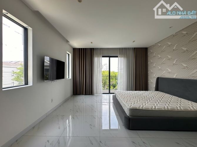 Bán biệt thự lô góc, Phước Kiển, NB. 192m2 - Ngang 10m, full tiện ích. - 13
