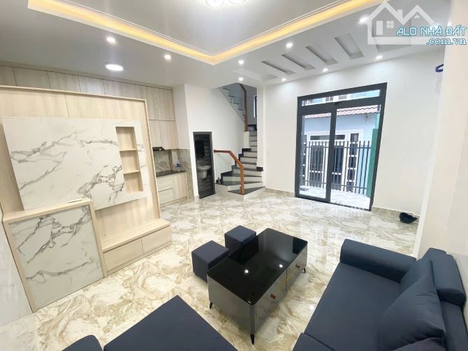 🏡 HOT :  NHÀ PHỐ GIÁ TỐT CHỈ HƠN 4 TỈ CÁCH KHU LIÊN HIỆP THỂ THAO ĐÀ LẠT CHỈ 20M - 2