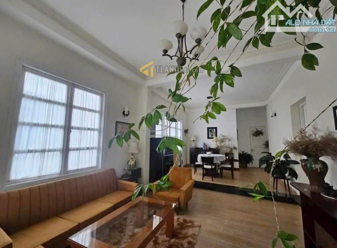 Bán biệt thự 287m2, giá chỉ 15 tỷ tại Trần Khánh Dư, P 8, Đà Lạt, Lâm Đồng - 2