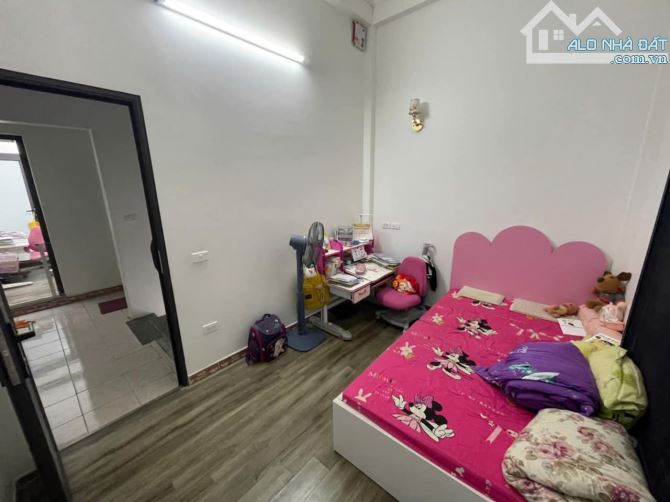 Bán nhà Kim Ngưu - Vị trí vàng - Ngõ nông- trường, chợ đầy đủ - 38m, 3 ngủ. - 2