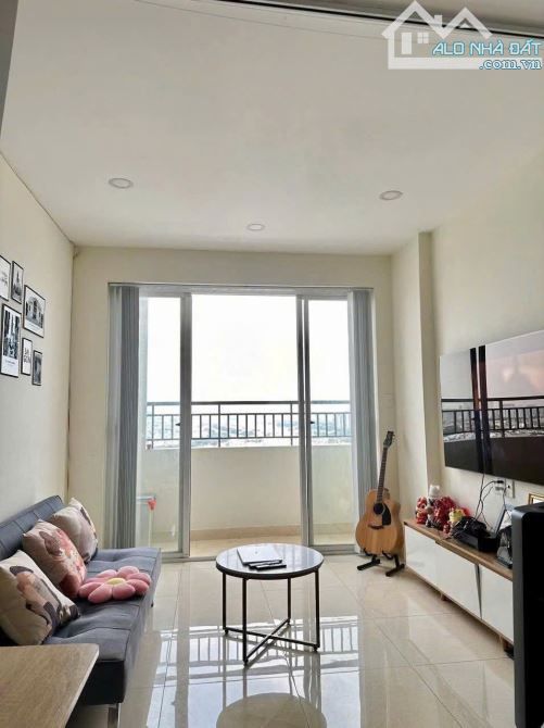 Chung cư Bàu cát,p10,Tân BÌnh:83m2, 2p ngủ,2wc,NT,11tr/th - 2