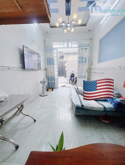 Bán Nhà 3 Tầng Đúc 4PN 3WC Thích Hợp Cho Đại Gia Đình Ở Phước Kiển Nhà Bè Chỉ 2,12ty - 2
