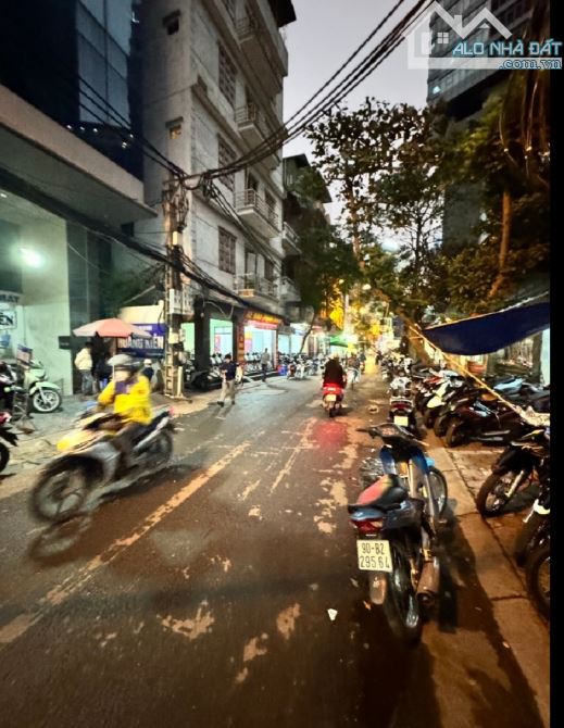 200 Tỷ /272 M2/10 Tầng/12 Mt/ Mặt Phố Chùa Hà. Cầu Giấy - 2