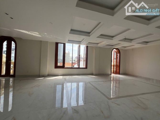 CHO THUÊ BIỆT THỰ NGUYỄN ĐÌNH CHÍNH - 14M X 17M - CÓ HẦM THANG MÁY - 6 TẦNG - 2