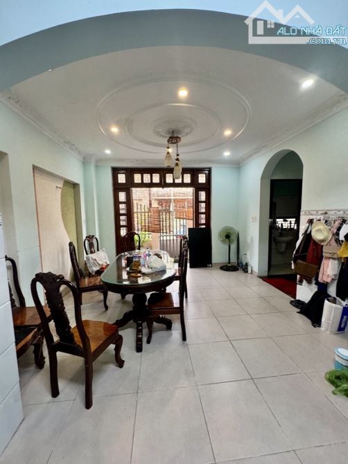 🏠 NGUYỄN THỊ THƠI - CĂN GÓC THOÁNG MÁT - NGANG 8M4 - 3 TẤNG ( CÓ HẦM) - 2