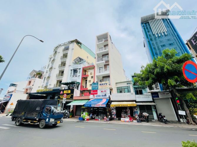Mặt tiền 6 tầng có thang máy Nguyễn phúc nguyên q3 - 3
