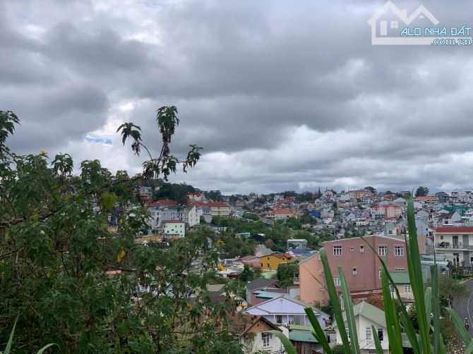 Đất Mặt tiền chính - View đẹp- Lương Thế Vinh- P3 Đà lạt - Gía chỉ 14 tỷ- 185m2 - 3