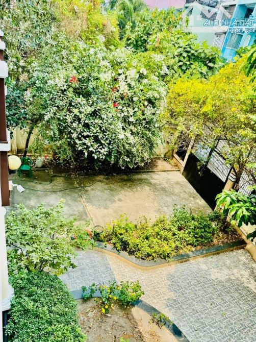 Đi xuất ngoại nên cần bán lại villa khu tên lữa 650m2 đường 33B Có hầm giá 53 tỷ - 3