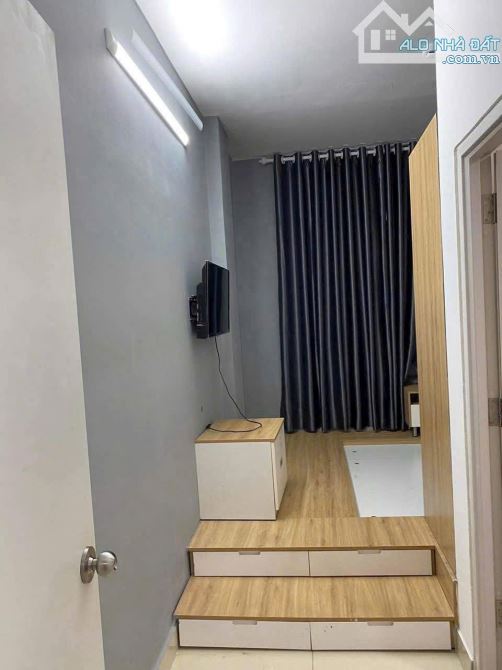 Chung cư Hoa Sen, Lạc Long Quân,Q11: 105m2, 3p ngủ,NT, giá 14tr/th - 3