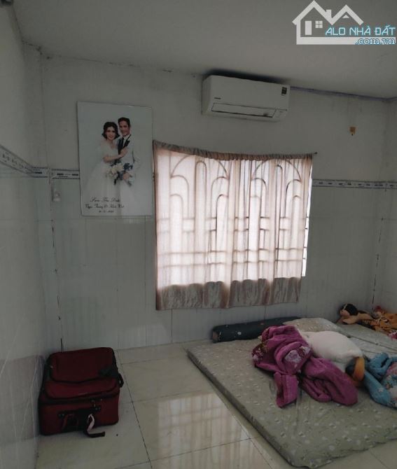 BÁN NHÀ ĐƯỜNG LÃ XUÂN OẢI,  MẶT TIỀN THÔNG THOÁNG, Ô TÔ ĐẬU CỬA, 80M2, 3PN, NHỈNH 5 TỶ - 1