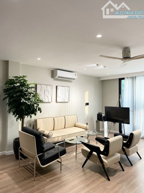 Bán nhà Liễu Giai, vị trí đắc địa, DT 32m2, thang máy, gần oto, - 3