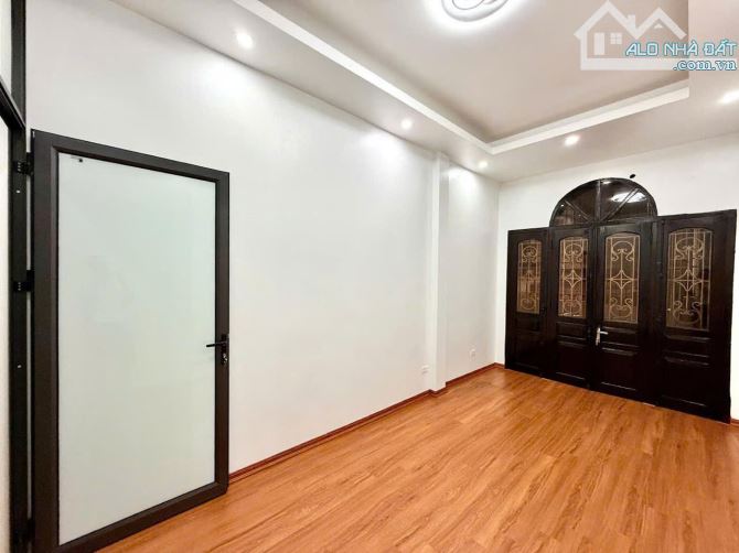 Văn Chương - Đống Đa 38m 4 ngủ, gần hồ, gàn ủy ban, khu vực đông dân cư, kinh doanh sầm - 3