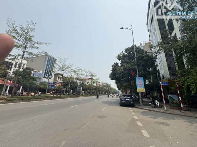 MẶT NGÕ Ô TÔ TRÁNH THÔNG, BÁN ĐẤT TẶNG NHÀ C4 NGÔ GIA TỰ -K DOANH BẤT CHẤP,70M, NHỈNH 10TY - 3