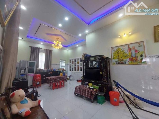 HÀNG THƠM CHỦ NGỘP GIẢM TẬN ĐÁY MẶT TIỀN 412m2 Củ Chi nguyễn văn nì, vào ở ngay chỉ 16tỉ - 3