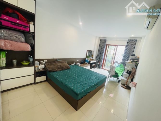 Cần bán gấp căn nhà tại Thạch Bàn - Long Biên - Ô tô nhỏ đỗ cửa, gần 20m ô tô tránh - 4