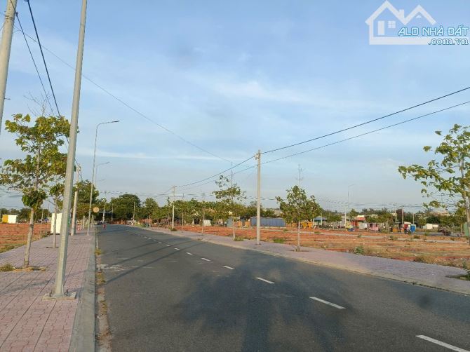 BÁN LÔ ĐẤT SỔ ĐỎ DỰ ÁN HTV PHAN RÍ CỬA CÁCH BIỂN 200m GIÁ CHỈ 18 TRIÊU/m2 CƠ HỘI SINH LỜI - 4