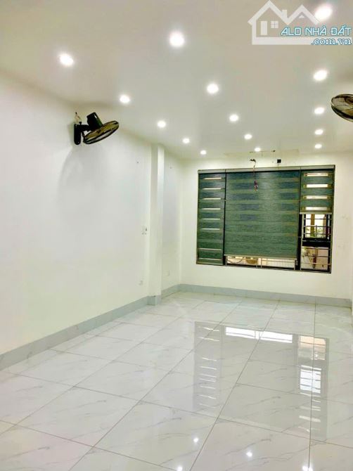 BÁN NHÀ ĐƯỜNG VŨ TÔNG PHAN, 47M2, 5 TẦNG, GIÁ 10.5 TỶ - 4