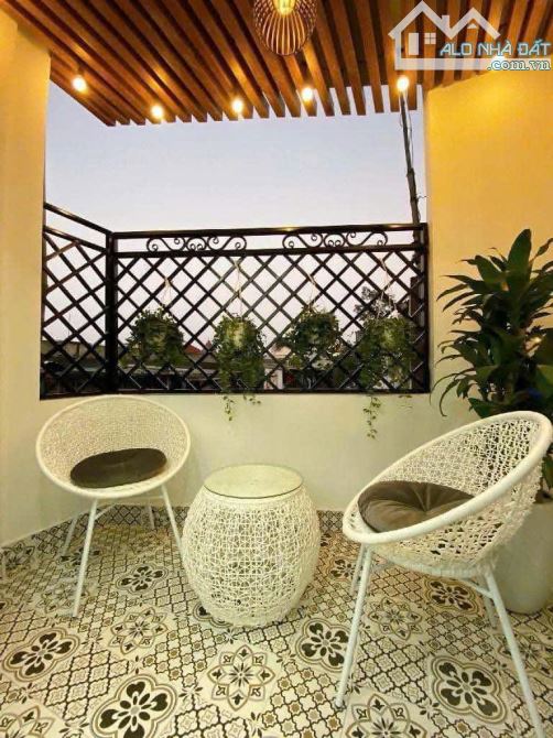 Bán nhà Hà Kế Tấn - Phương Liệt , DT:43m2 , Giá hơn 8.1 tỷ, oto gần - 4