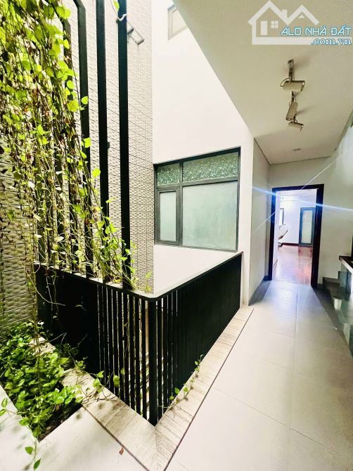 🏠🏠 BIỆT THỰ SIÊU ĐẸP - TÂN PHÚ GIÁP TÂN BÌNH 4 TẦNG ĐẸP FULL NỘI THẤT (5m x 28m) 6PN - 4