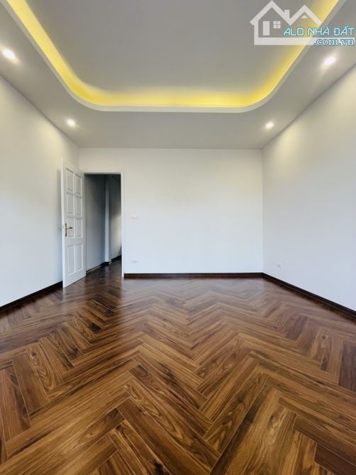 BÁN NHÀ PHỐ HOÀNG MAI – OTO DỪNG ĐỖ – NGÕ THÔNG – THANG MÁY 60m2 GIÁ 15 TỶ - 4