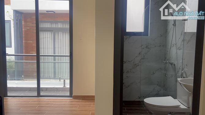 Nhà xinh gần hồ Than Thở cv Ánh Sáng mới tinh chỉ 3.8 ty - 3