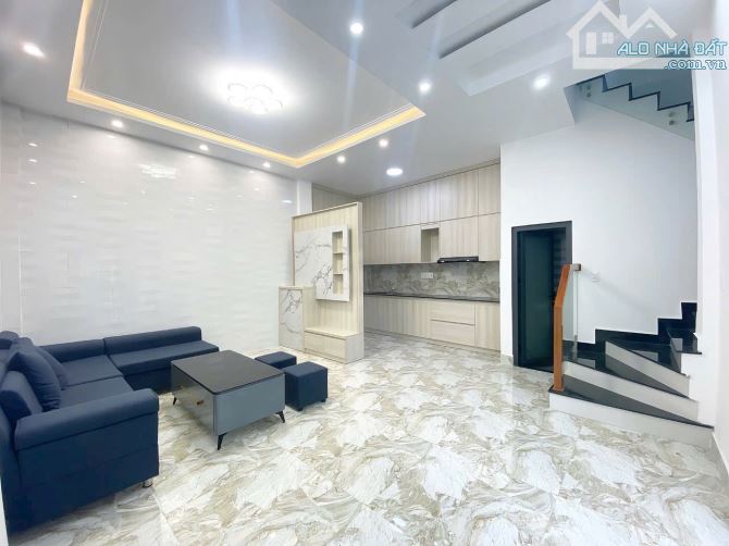 🏡 HOT :  NHÀ PHỐ GIÁ TỐT CHỈ HƠN 4 TỈ CÁCH KHU LIÊN HIỆP THỂ THAO ĐÀ LẠT CHỈ 20M - 5