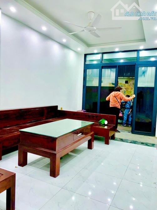 BÁN NHÀ ĐƯỜNG VŨ TÔNG PHAN, 47M2, 5 TẦNG, GIÁ 10.5 TỶ - 5