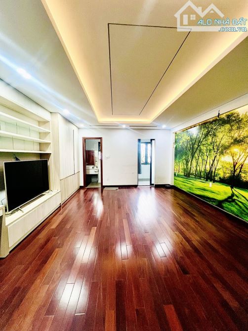 🏠🏠 BIỆT THỰ SIÊU ĐẸP - TÂN PHÚ GIÁP TÂN BÌNH 4 TẦNG ĐẸP FULL NỘI THẤT (5m x 28m) 6PN - 5