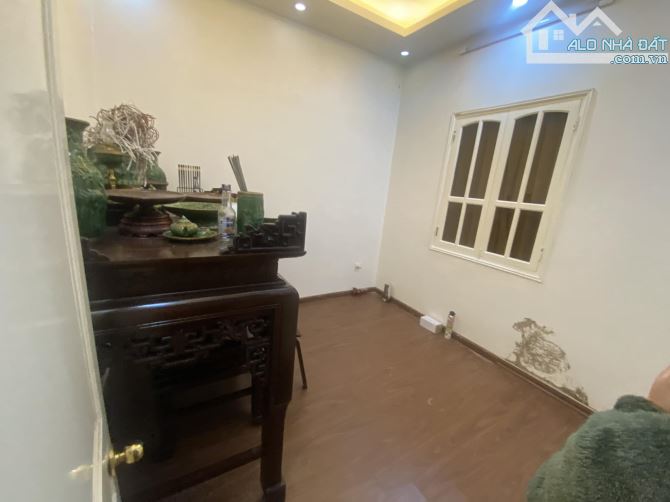 Cần bán gấp nhà phân lô phố Hoàng Quốc Việt 64m2, 4T, 2 mặt ngõ, ô tô, giá tốt - 6