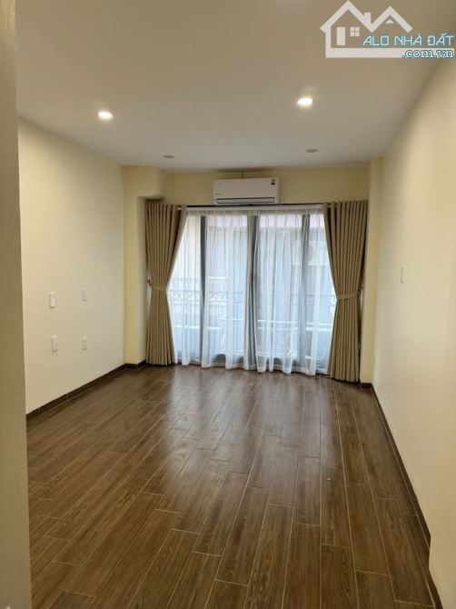 BÁN NHÀ- THANH XUÂN-PHÂN LÔ BCA-Ô TÔ ĐỖ CƯA-VỊ TRÍ TRUNG TÂM-35m² 6T GIÁ 11TỶ - 7