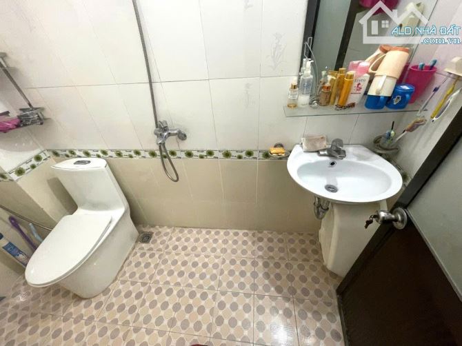 BÁN NHÀ PHỐ PHAN ĐÌNH PHÙNG, BA ĐÌNH, SIÊU HIẾM, ĐẦU TƯ, DT 40M2* 5 TẦNG* GIÁ 10.5 TỶ - 7