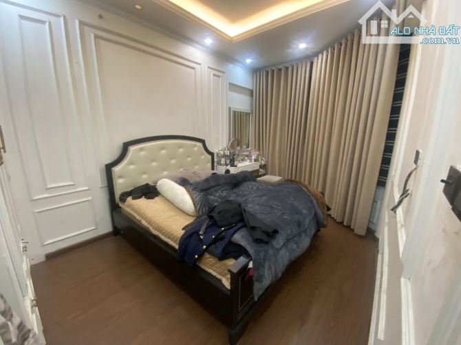 Cần bán gấp nhà phân lô phố Hoàng Quốc Việt 64m2, 4T, 2 mặt ngõ, ô tô, giá tốt - 7