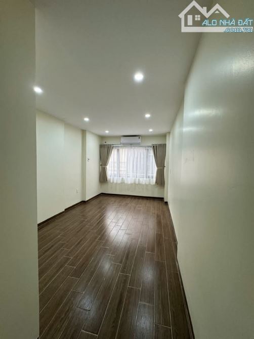 BÁN NHÀ- THANH XUÂN-PHÂN LÔ BCA-Ô TÔ ĐỖ CƯA-VỊ TRÍ TRUNG TÂM-35m² 6T GIÁ 11TỶ - 8