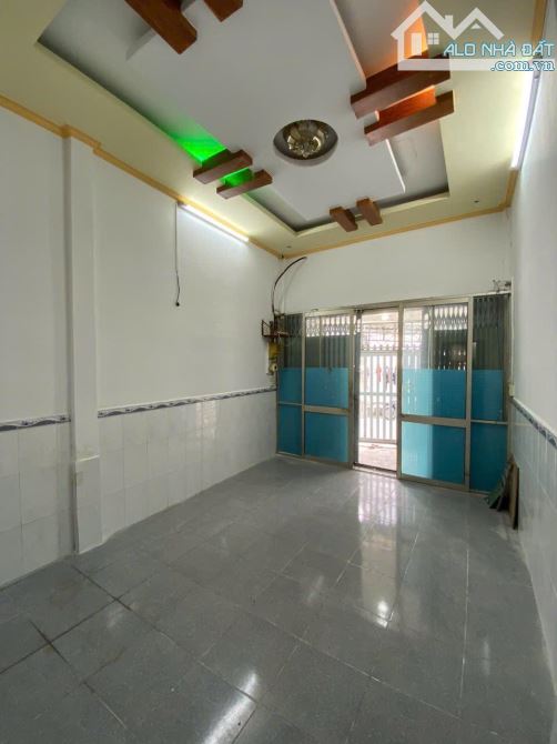Kẹt lắm rồi ! bán gấp căn nhà ở Trung Chánh Hóc Môn 53m2 SHR giá chỉ 999 triệu - 8