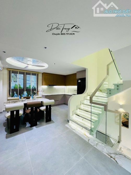 BÁN NHÀ PHẠM VĂN CHIÊU - 180m2 SD, 4 TẦNG, Ô TÔ NGỦ TRONG NHÀ - 6 tỷ 5 - 8