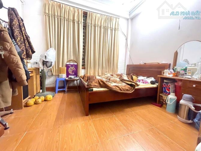 BÁN NHÀ PHỐ PHAN ĐÌNH PHÙNG, BA ĐÌNH, SIÊU HIẾM, ĐẦU TƯ, DT 40M2* 5 TẦNG* GIÁ 10.5 TỶ - 9