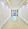 Cổ Linh Long Biên 39m2 7 tầng 8.25 tỷ nhà đẹp siêu phẩm