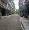 Bán nhà kđt Định Công, ô tô tránh, có vỉa hè. Ô chờ thang máy