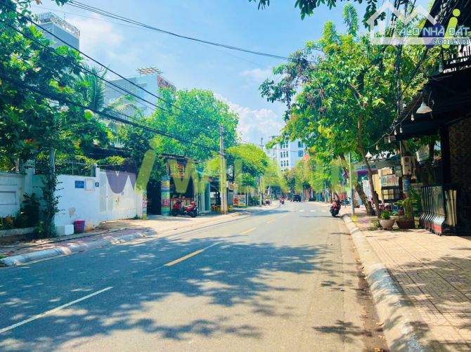 BÁN NHÀ ĐƯỜNG PHAN CHU TRINH NGANG  7M DIỆN TÍCH 189M2 KHU DU LỊCH CHỈ 18 TỶ