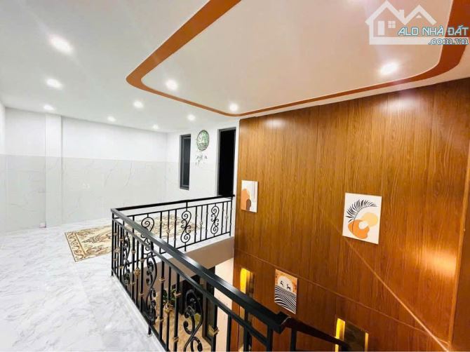 Nhà Diên Toàn Diên Khánh dt 140m2 ngang 8m đường ô tô sát đường Huỳnh Thúc Kháng