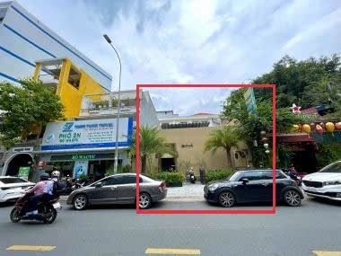 Bán nhà 11m x 22m, mặt tiền trung tâm quận 1 gần chợ Bến Thành