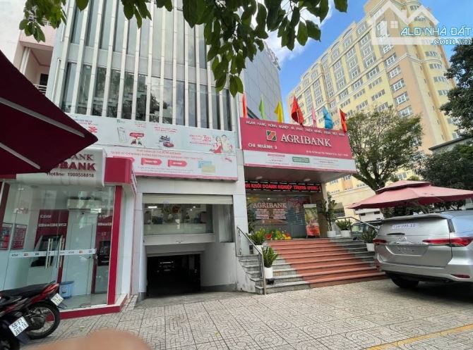 Bán nhà 14m x 28m góc 2 mặt tiền đường Trần Quốc Thảo Quận 3