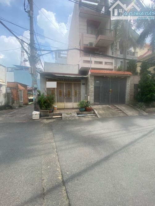 Bán nhà: lũy bán Bích, diện tích 70m, ngang 4m, giá 8 tỷ