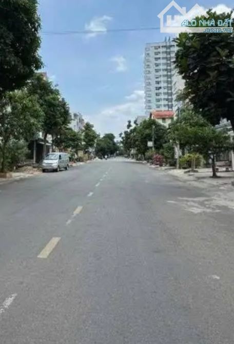RẺ NHẤT Q7 - ĐẤT HẺM XE HƠI CHỈ 6,7 TỶ, DT: 127m (5,3m x 24m)