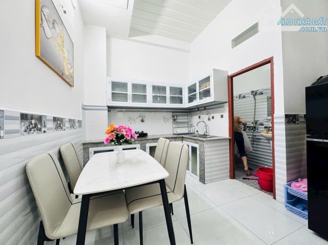 CẦN BÁN GẤP CHIA GIA TÀI NGAN 15 DÀI 12, 4CĂN NHÀ RIÊNG BIỆT CHỈ 6xx tỷ