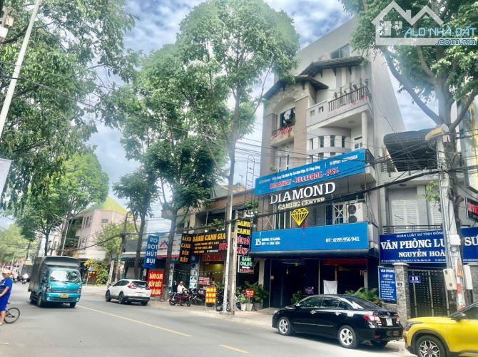 BÁN NHÀ 361M2 MẶT TIỀN Dương Tử Giang Ngay VINCOM  Biên Hoà.